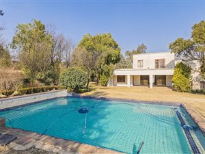 4 Bed House in Chartwell