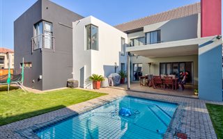 3 Bedroom Duplex in Glen Eagles Estate