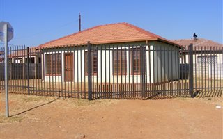 3 Bedroom House in Nellmapius