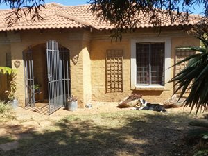 3 Bed House in Moregloed