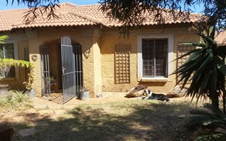 3 Bedroom House in Moregloed