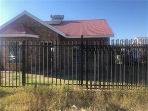 2 Bed House in De Beers