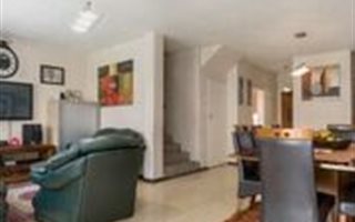 3 Bedroom Duplex in Meadowbrook