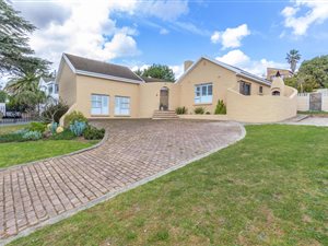 3 Bed House in Steynsrust