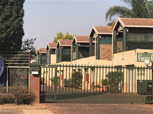 2 Bed Apartment in Rietfontein