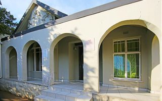 5 Bedroom House in Brixton