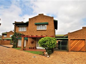 4 Bed Cluster in Bassonia