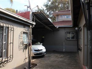 5 Bed House in Mountain View