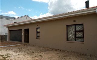 3 Bedroom House in Denneburg