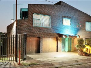 5 Bed House in Westdene