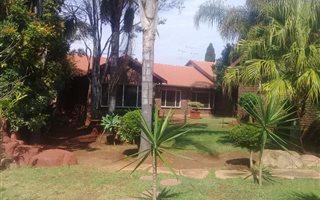 3 Bedroom House in Val de Grace