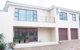 3 Bedroom Townhouse in Kleinmond