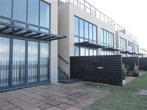 2 Bed Duplex in La Mercy