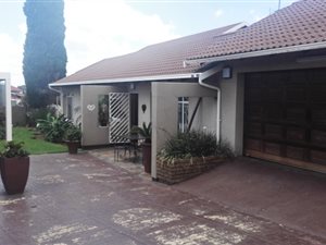 5 Bed House in Elandshaven