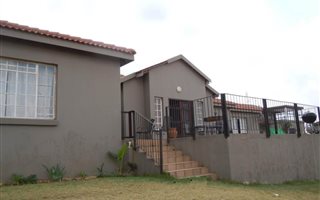 3 Bedroom House in Modelpark