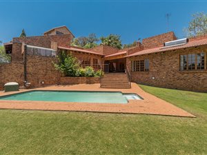 5 Bedroom House in Glenvista