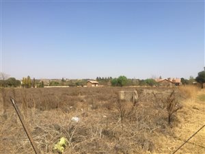 4581 m² Land available in Grootfontein Estate