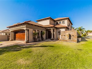 4 Bed House in Sonneveld