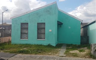 3 Bedroom House in Strandfontein