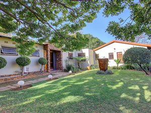 4 Bed House in Allens Nek