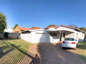 3 Bed House in Suideroord