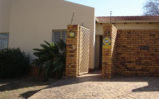 3 Bedroom House in Dowerglen and Ext