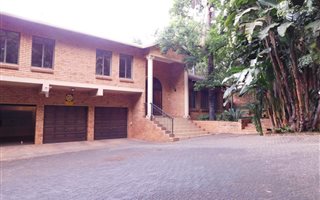 4 Bedroom House in Waterkloof Ridge
