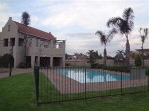 3 Bed Townhouse in Edenglen