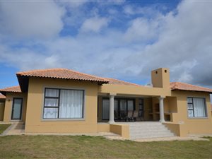 3 Bed House in The Hill Estate