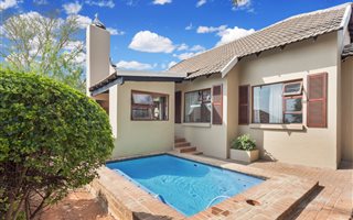 3 Bedroom Townhouse in Pinehaven