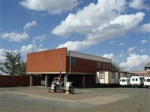 1000 m² Commercial space in Hamilton