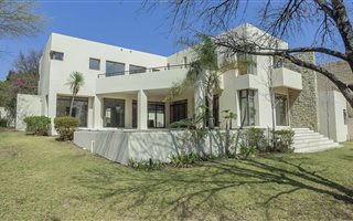 5 Bedroom House in Sandhurst