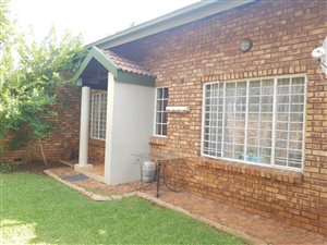 3 Bed Townhouse in Clubview