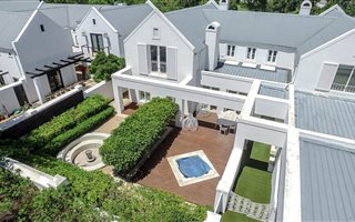 5 Bedroom House in De Zalze