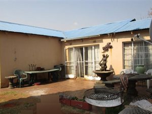 4 Bed House in Rensburg