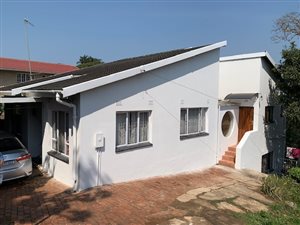 5 Bed House in Clare Hills