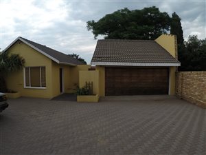 3 Bedroom House in Sharonlea
