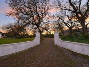 18 ha Farm in Northern Paarl