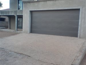 6 Bed House in Ironsyde
