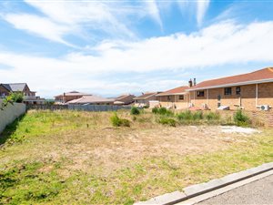 784 m² Land available in Menkenkop
