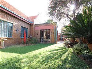 3 Bed Townhouse in Eldoraigne