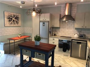 2 Bed Apartment in Bryanston West