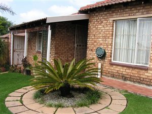 4 Bed House in Esther Park