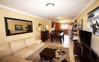 2 Bedroom Apartment in Paulshof