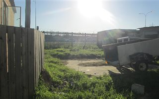 211 m² Land available in Blue Downs