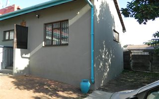 1 Bedroom House in Uvongo