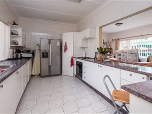6 Bedroom House in Parkmore