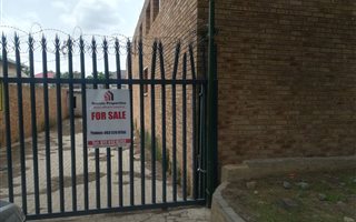 495 m² Industrial space in Krugersdorp Central