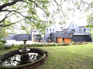 5 Bed House in Waverley