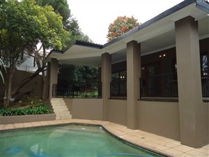 4 Bedroom House in Waterkloof Ridge